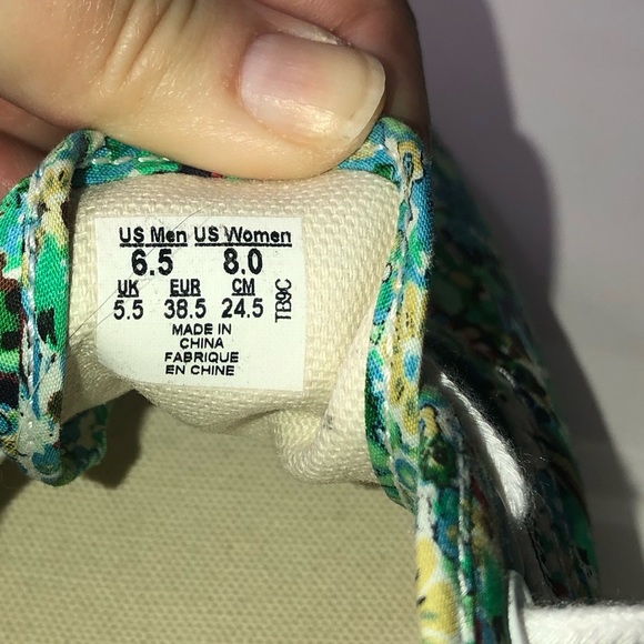 Vans Off the Wall “Ditsy Floral” in Pool Green Size 8 NWT - Picture 4 of 8